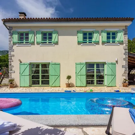 Villa Tribalj