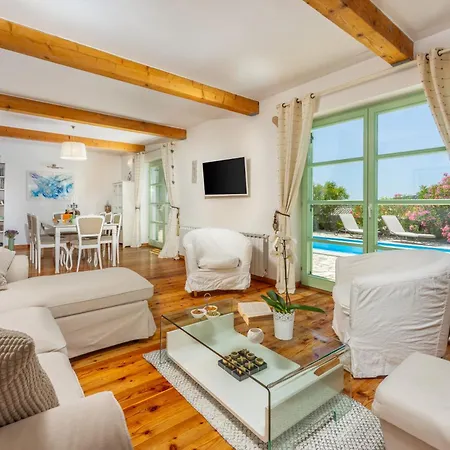 Villa Tribalj Villa *