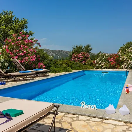 Villa Villa Tribalj