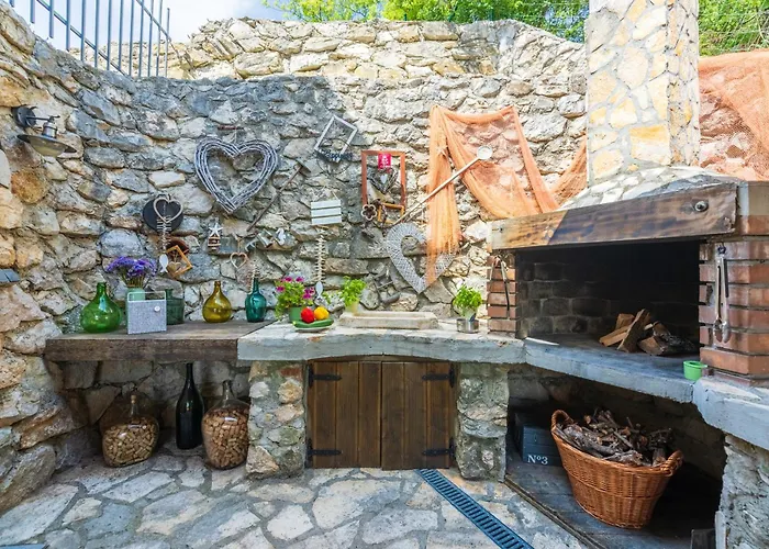 Villa Tribalj *