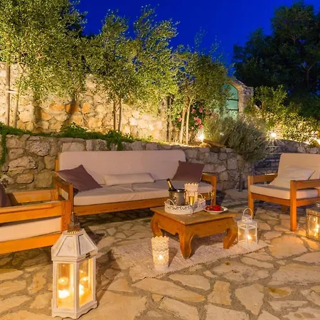 Villa Tribalj فيلة