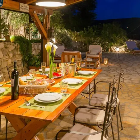 فيلة Villa Tribalj *