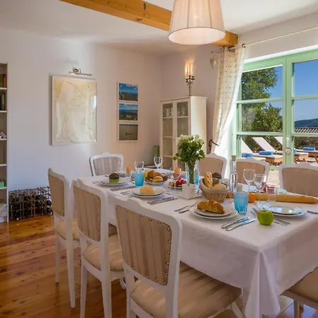 Villa Tribalj טריבאלי